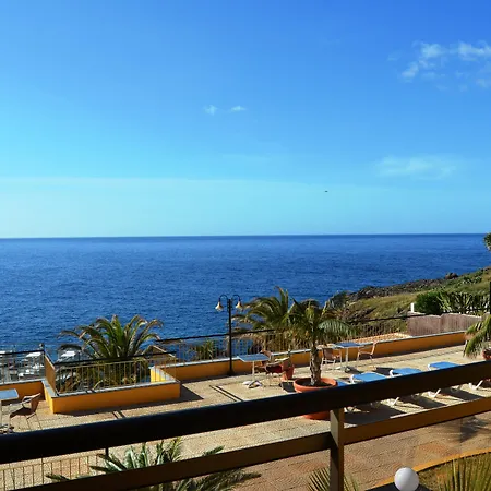 Cais Da Oliveira Canico (Madeira)