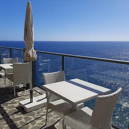 Cais Da Oliveira Hotel Canico (Madeira)