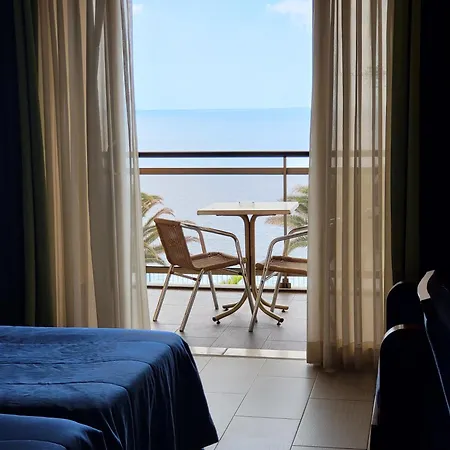 Ξενοδοχείο Cais Da Oliveira 4*