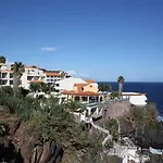 Cais Da Oliveira Hotel 4*