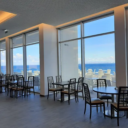 Cais Da Oliveira Hotel Canico (Madeira)