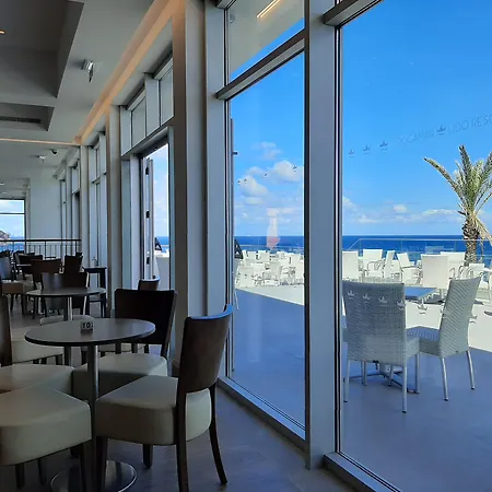 Hotel Cais Da Oliveira 4*