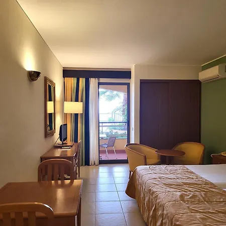 Cais Da Oliveira Hotel