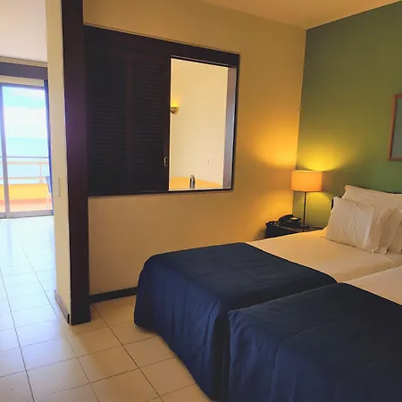 Cais Da Oliveira Hotel