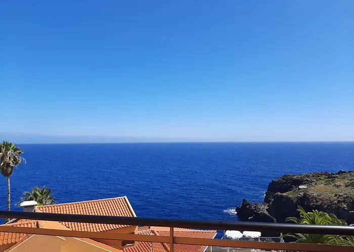 Cais Da Oliveira Hotel 4*