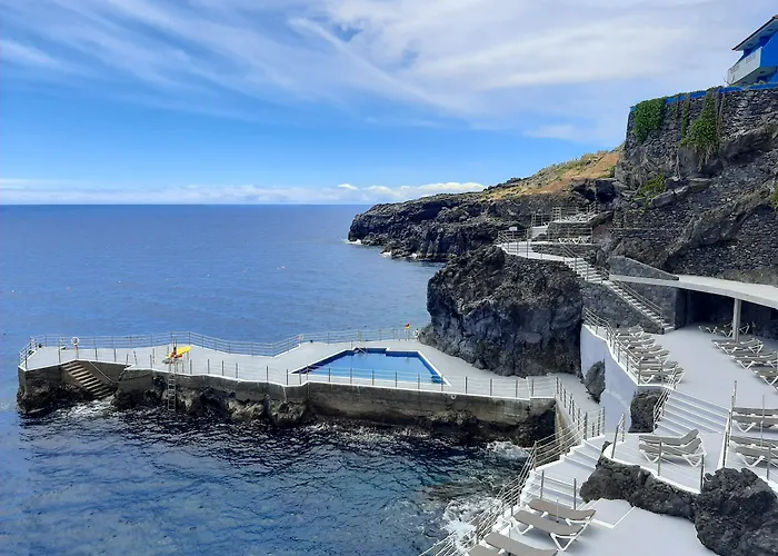 Cais Da Oliveira Hotel