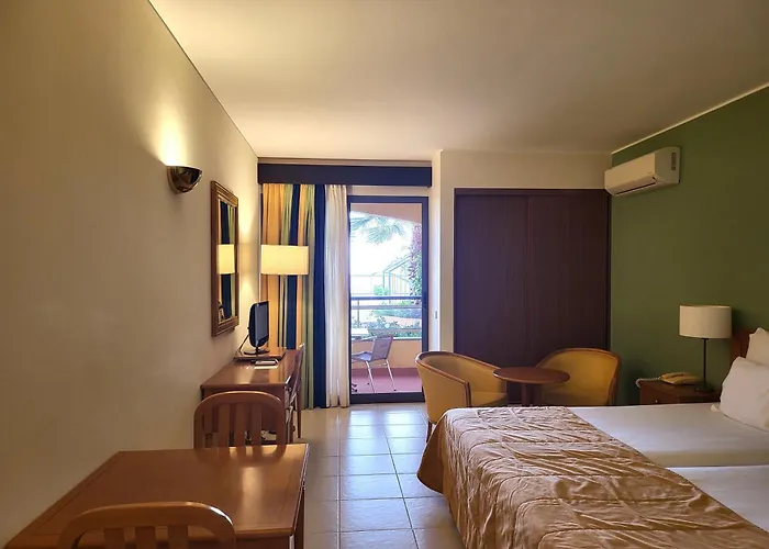 Cais Da Oliveira Hotel