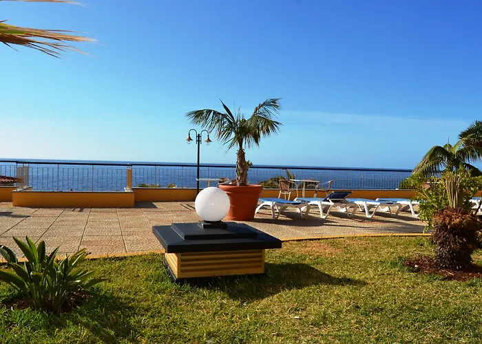 Cais Da Oliveira Hotel