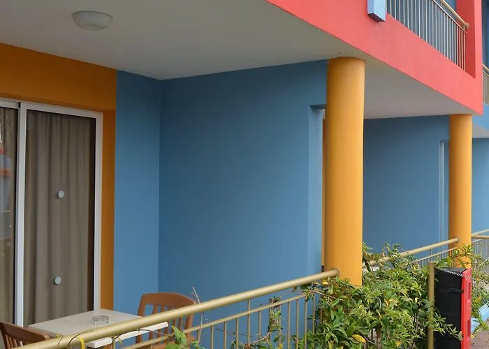 Cais Da Oliveira Hotel Canico (Madeira)