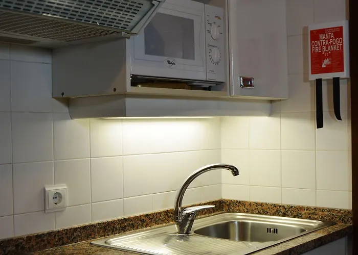 Cais Da Oliveira Hotel